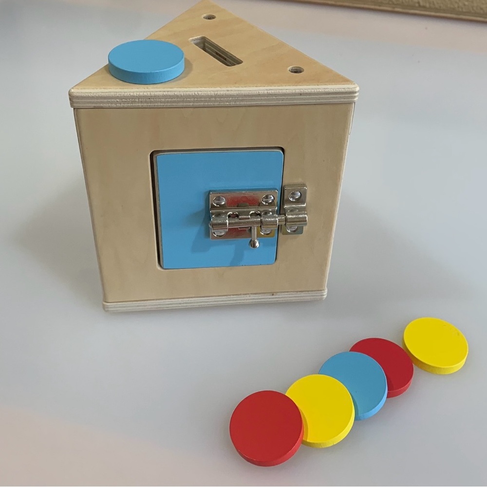 Children Montessori Lock Mechanisms Develop
Educational Learning play Busy Box.